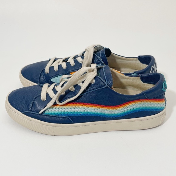 Soludos Women's Rainbow Wave Sneaker